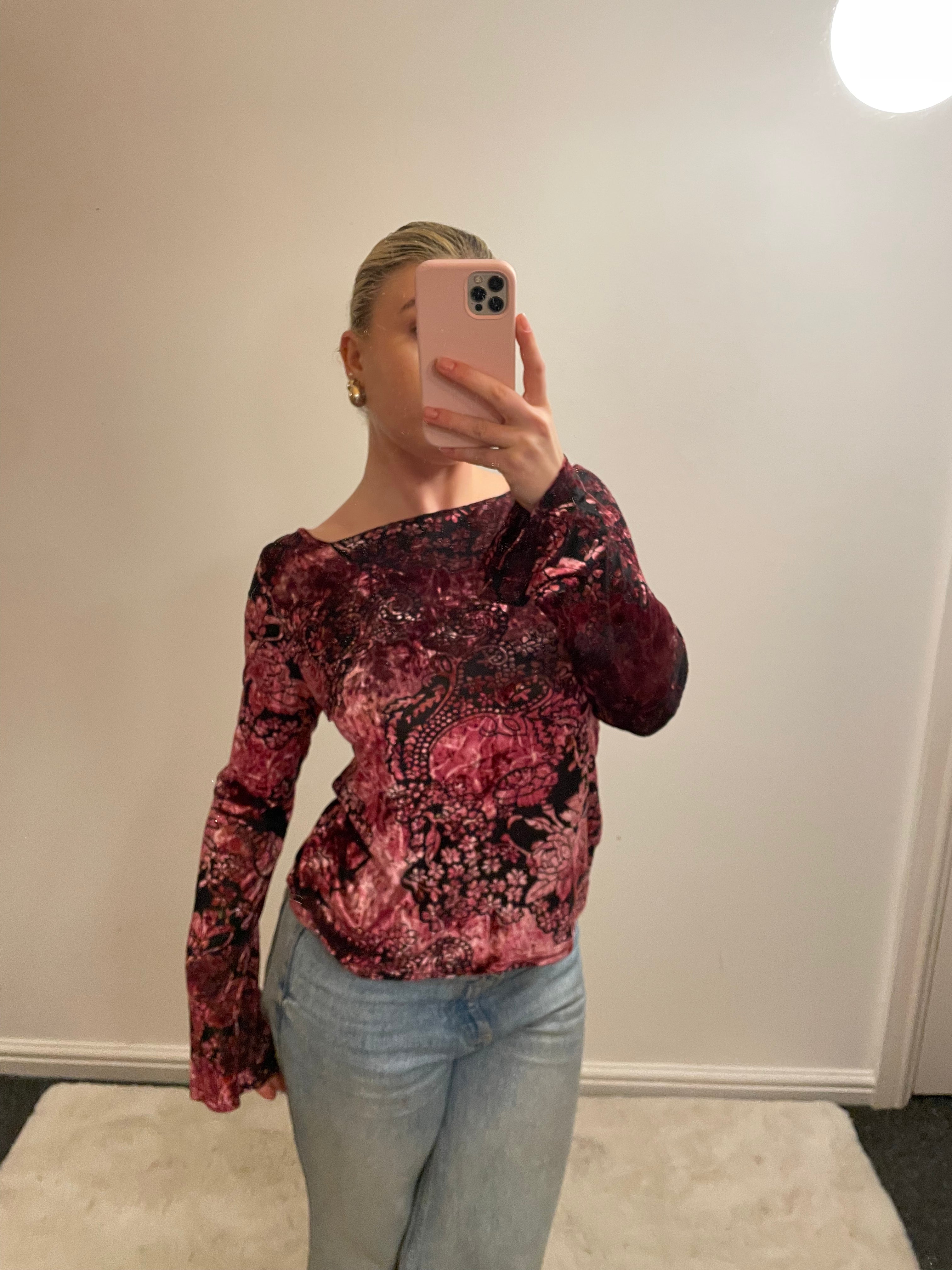 Vintage y2k Black and Pink Velvet Long Sleeve Top